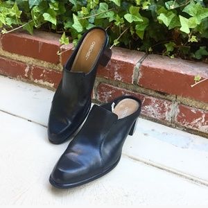Cherokee Black Slip On Closed Toe Mule Size 9